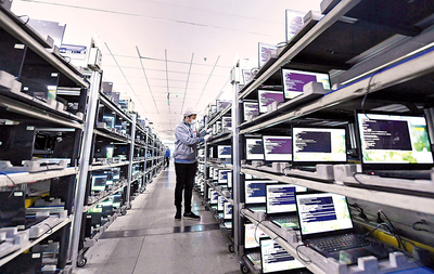 双屏扩展 专注推理与知识整理的计算机工作范式